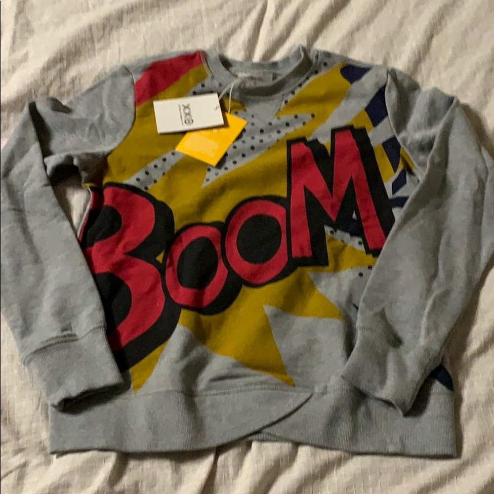New with tags graphic sweatshirt